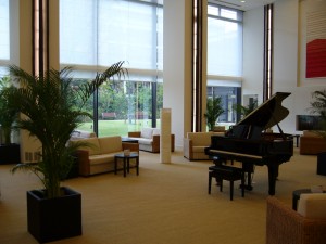 ロビーラウンジ